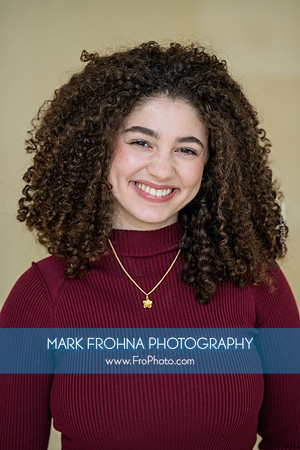 Ava Greenberg 2025 Headshots-1