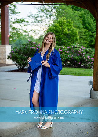 BC DeRosa Friends Graduation Portraits-12