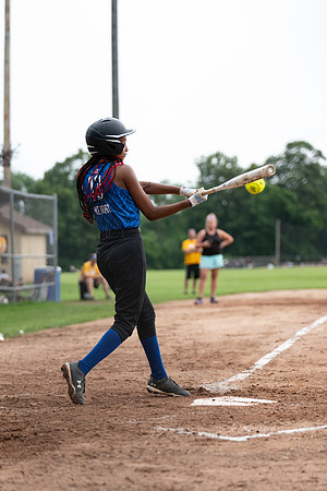 Avas Softball Game 7-11-25-8