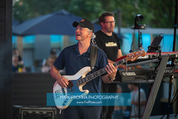 Skylight Rocks Gary Sinise Show-80