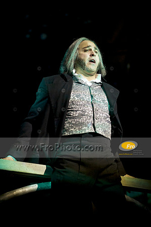 Skylight Les Miz Preview Selects 092