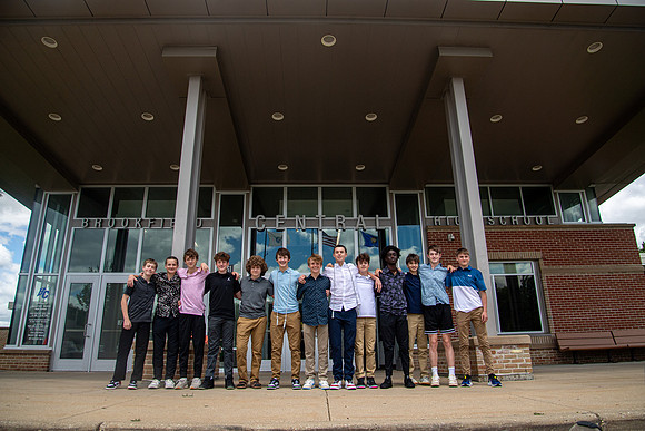 Wis Hills MS 8th Graders 2024-31