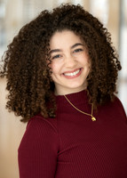 Ava Greenberg 2025 Headshots-6