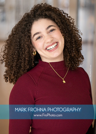 Ava Greenberg 2025 Headshots-8