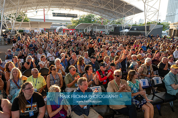 Skylight Rocks Gary Sinise Show-44