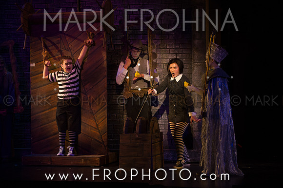 Addams Family Night 1-166