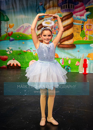 KADS Nutcracker 2025 Portraits On Stage-38