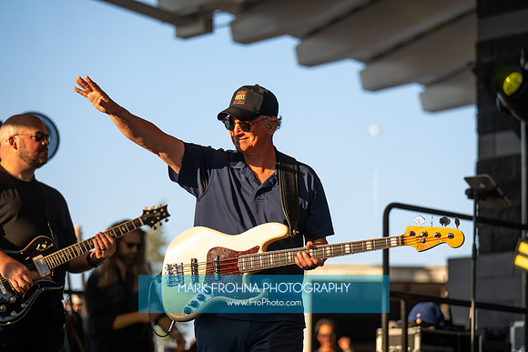 Skylight Rocks Gary Sinise Show-38
